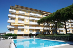 Comfy flat with balcony and shared pool - Beahost Porto Santa Margherita
